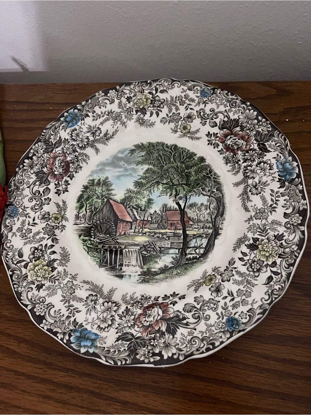 Vintage Mill Stream Johnson bros Dinner Plate - White with Multicolor Scenic